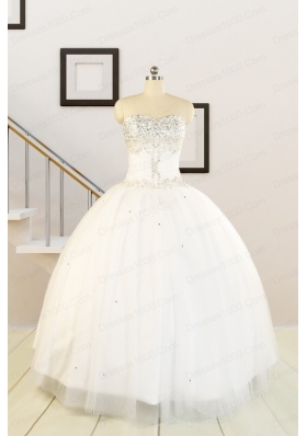 2015 White Elegant Quinceanera Dresses with Beading
