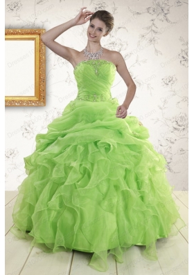 2015 Elegant Green Quinceanera Dresses with Beading and Ruffles