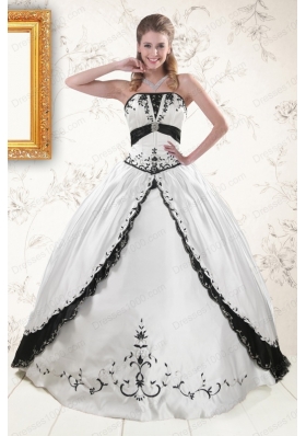 2015 New Style Embroidery Quinceanera Dresses in White and Black