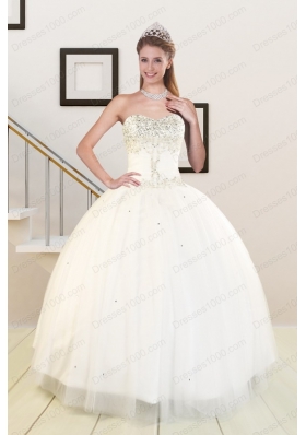 2015 New Style Sweetheart White Elegant Quinceanera Dresses with Beading
