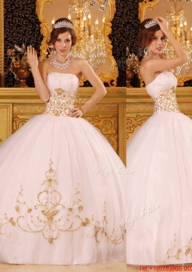 Spring Designer White Strapless Quinceanera Dresses with Appliques