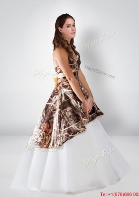 Perfect and Sturning Ball Gown Halter 2015 Camo Wedding Dresses with Bowknot