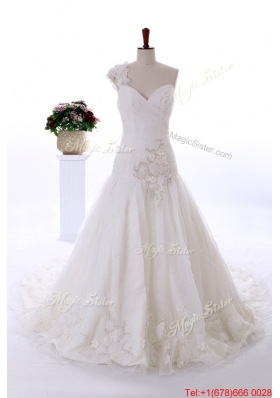 Great Wonderful Appliques and Hand Made Flowers Court Train Wedding Gowns