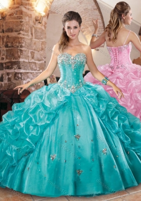 2016 Beautiful Really Puffy Quinceanera Dress with Beading and Pick Ups