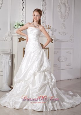 A-line Pick-ups Court Train Bridal Gwon Elegant Spring