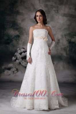 Popular A-line Strapless Lace Wedding Dress 2013