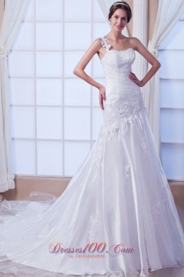 One Shoulder Organza Embroidery Wedding Gowns