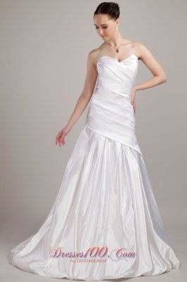 Low Cost Sweetheart A-line Wedding Gown Taffeta Brush Train
