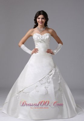 Sweetheart Satin Ball Gown Brush Wedding Dress Embroidery