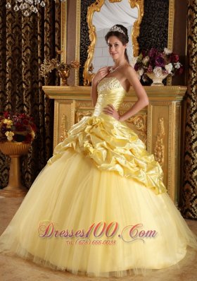 Modest Yellow Taffeta and Tulle Beading Dresses Quinceanera