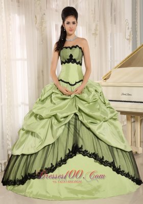 Taffeta Yellow Green Pick-ups Appliques Quinceanera Dress