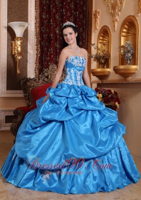 2013 Baby Blue Appliques Pick-ups Quinceanera Dress