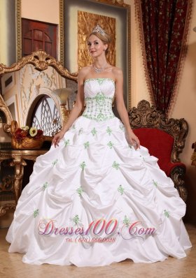 2013 White Quinceanera Dress Appliques Pick-ups