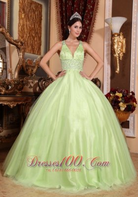 2013 Spring Yellow Green V-neck Beading Quinceanera Dress