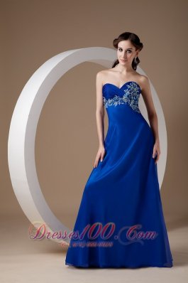 Brush Train Royal Appliques Seventeen Prom Dress