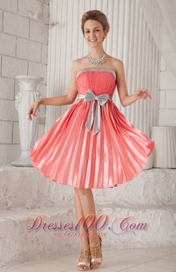 Accordion pleats Watermelon Knee-length Knee-length