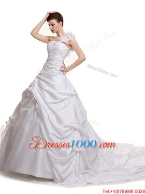 Sexy With Train White Wedding Gown Lace Court Train Sleeveless Beading and Lace