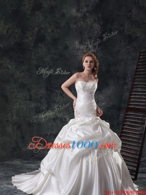 Luxurious White Lace Up Sweetheart Beading and Appliques Wedding Gown Organza Sleeveless Brush Train