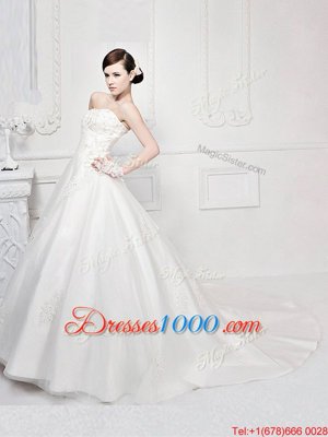 Traditional Sleeveless Court Train Lace and Appliques Zipper Wedding Dress