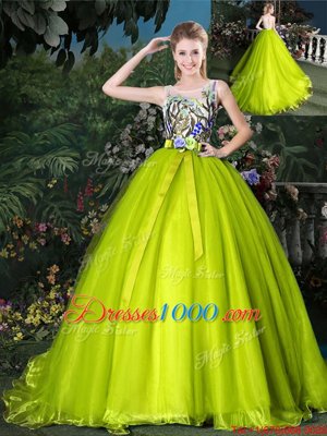 Latest Scoop A-line Sleeveless Yellow Green Quince Ball Gowns Court Train Lace Up