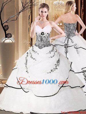 Organza Sweetheart Sleeveless Sweep Train Lace Up Embroidery Quinceanera Dress in White