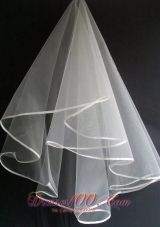 Simple and Elegant Tulle Wedding Veils