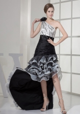 Elegant Wedding Dress Beading Ruched Court