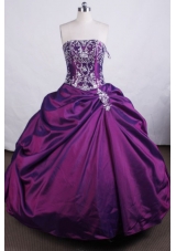 Luxurious Ball gown StraplessFloor-length Quinceanera Dresses Embroidery