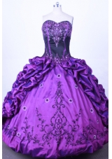 Luxuriously Ball Gown Sweetheart Floor-length Purple Taffeta Quinceanera dress