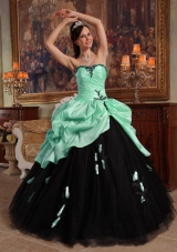 Elegant Quinceanera Dress in Apple Colourful Ball Gown Sweetheart with Hand Made Flowers