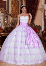 Puffy Spaghetti Straps Organza Lavender Embroidery Quinceanera Gown Dresses