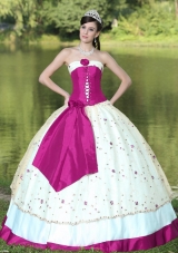 Puffy Strapless Fuchsia and White Sweet 15 Dresses with Flowers