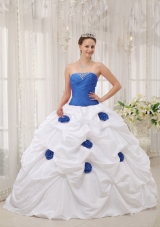 Strapless Taffeta Hand Made Flower Blue and White Quinceneara Dresses with Beading