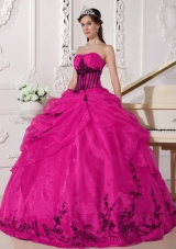 Puffy Strapless Pretty Quinceanera Gowns with Appliques