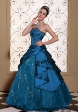 Modest Princess Strapless Embroidery Decorate Quinceanera Gowns For 2014