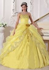 Yellow Organza Quinceanera Gowns with Embroidery and Beading