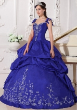 2014 Royal Blue Straps Quinceanera Dresses with Embroidery