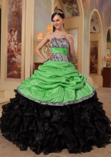 Pretty Ball Gown Sweetheart Ruffles Taffeta and Organza Quinceanera Gowns