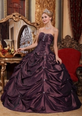 2014 Dark Purple Puffy Strapless Beading Quinceanera Dresses with Pick-ups