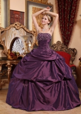 2014 Purple Puffy Strapless Beading and Appliques Quinceanera Dresses with Pick-ups