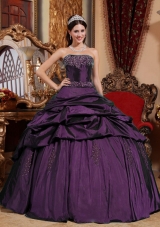 Fashionable Beading Quinceanera Dress in Dark Purple Puffy Strapless for 2014