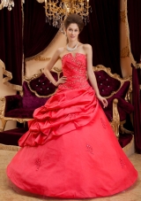 Princess Puffy Strapless 2014 Appliques Quinceanera Dresses with Pick-ups