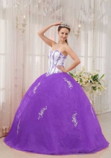 White and Purple Puffy Sweetheart Organza Quinceanera Gowns with Appliques