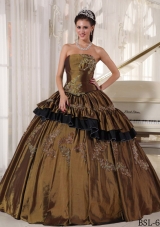 Brown Strapless Taffeta Beading Sweet 16 Dresses with Appliques