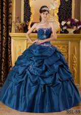 Fahionable Ball Gown Strapless Appliques Quinceanera Dress