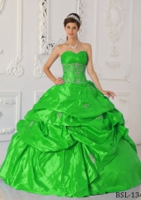 2014 Elegant Green Puffy Sweetheart Appliques Quinceanera Dress with Pick-ups