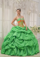 Brand New Puffy Sweetheart for 2014 Green Quinceanera Dress with Pick-ups and Beading
