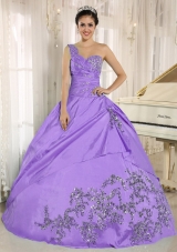 2014 Lavender Beading Quinceanera Dresses One Shoulder With Appliques