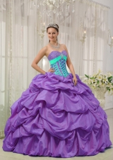 2014 Lavender Puffy Sweetheart Beading and Pick-ups Quinceanera Dresses