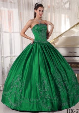 2014 Spring Elegant Strapless Quinceanera Dresses with Embroidery